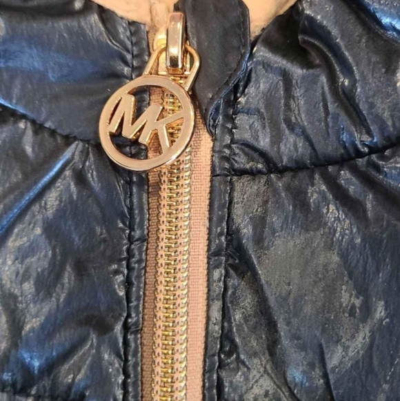 Michael Kors snowsuit girls 0 to 6 months.  Great Condition - Picture 3 of 6